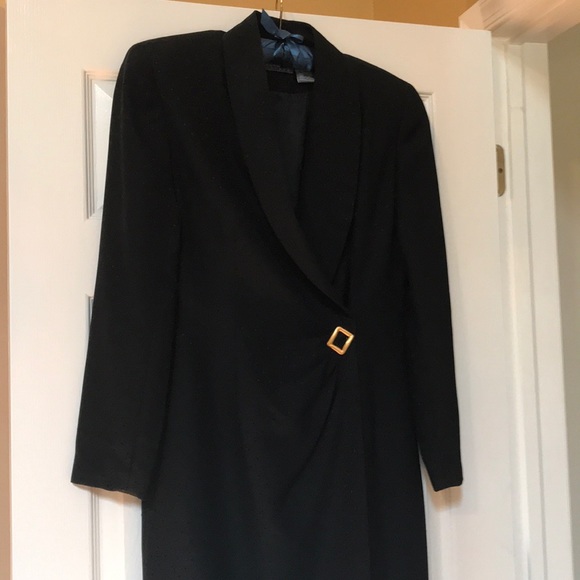 Dress - Picture 1 of 3